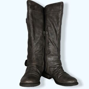 BareTraps Sandra Gray Riding Boot Sz 6M